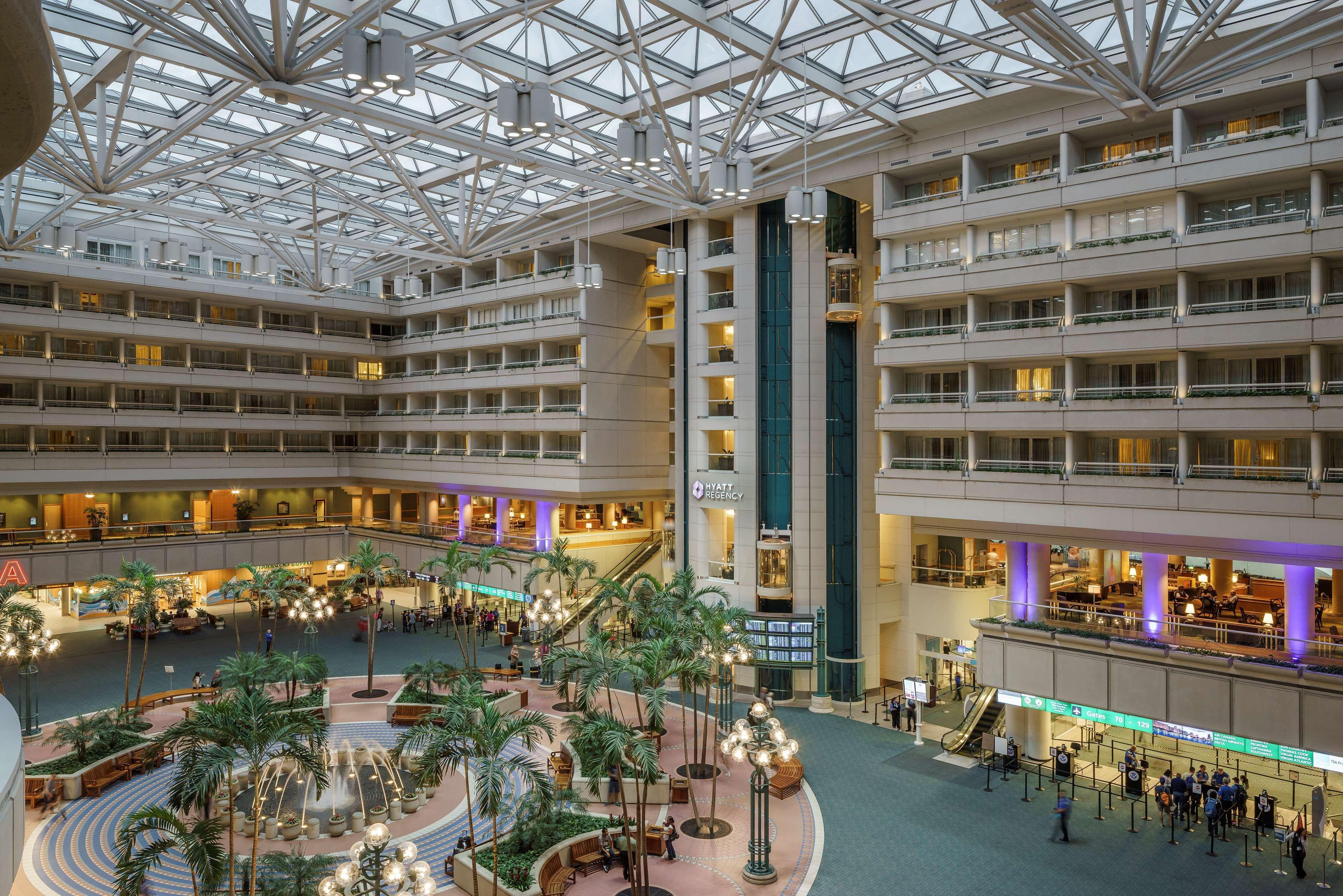 Hyatt Regency Orlando International Airport Hotel Exterior photo
